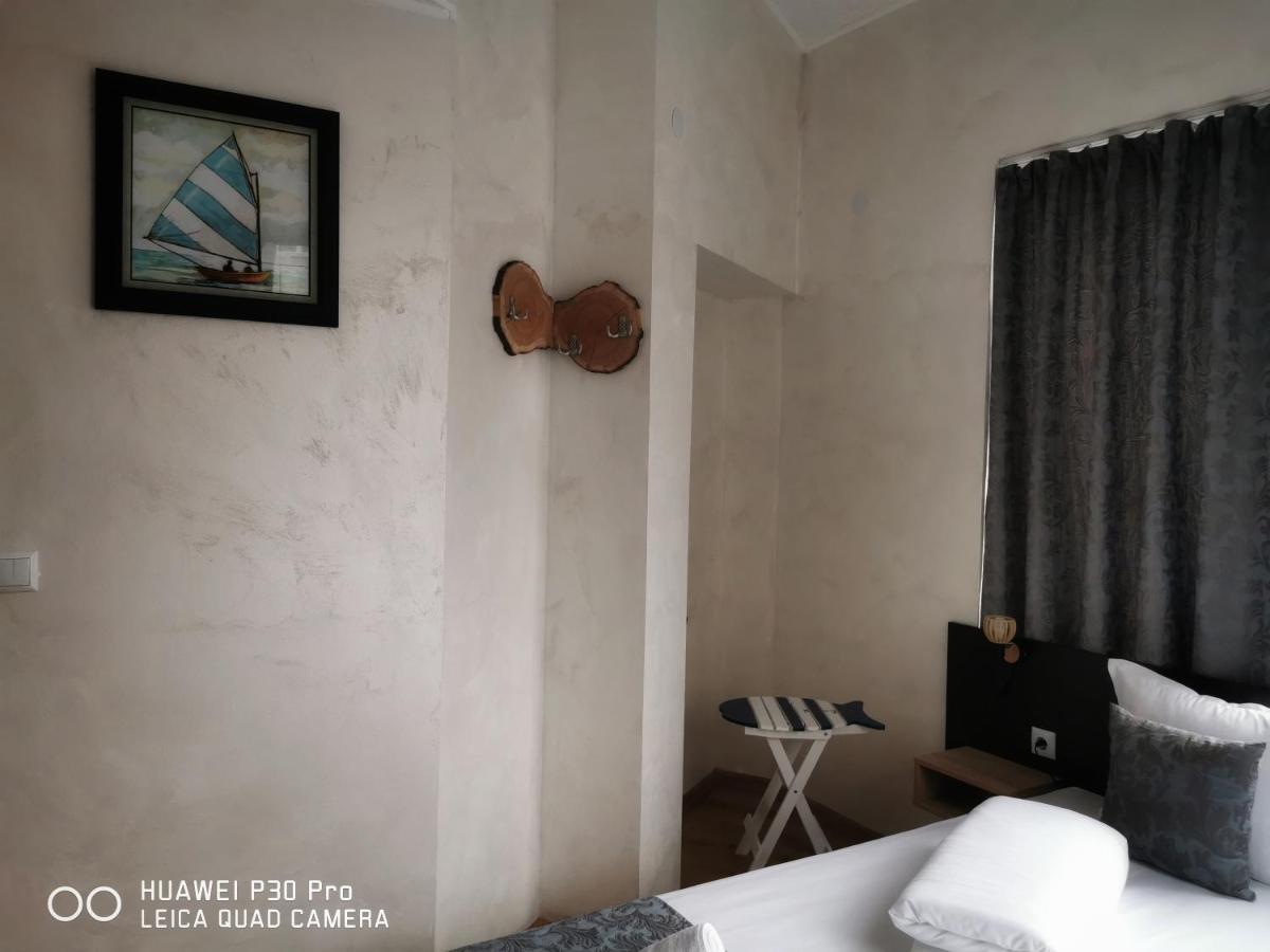 Hotel Swiss Шумен Екстериор снимка