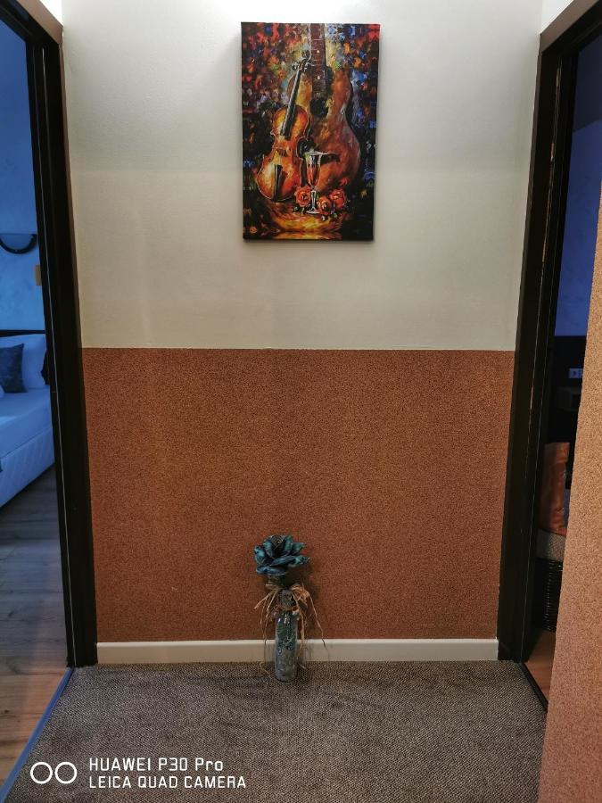 Hotel Swiss Шумен Екстериор снимка