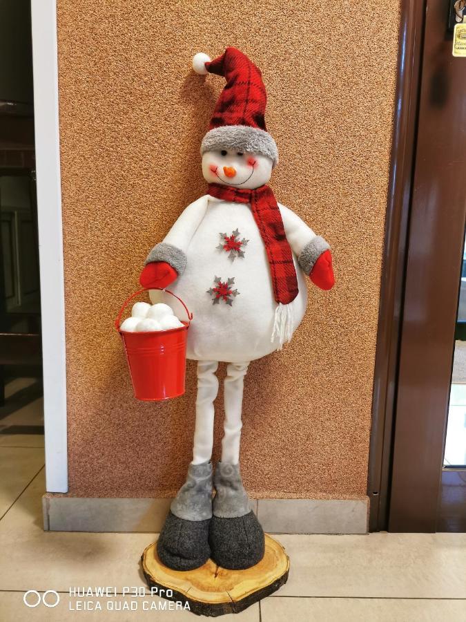 Hotel Swiss Шумен Екстериор снимка